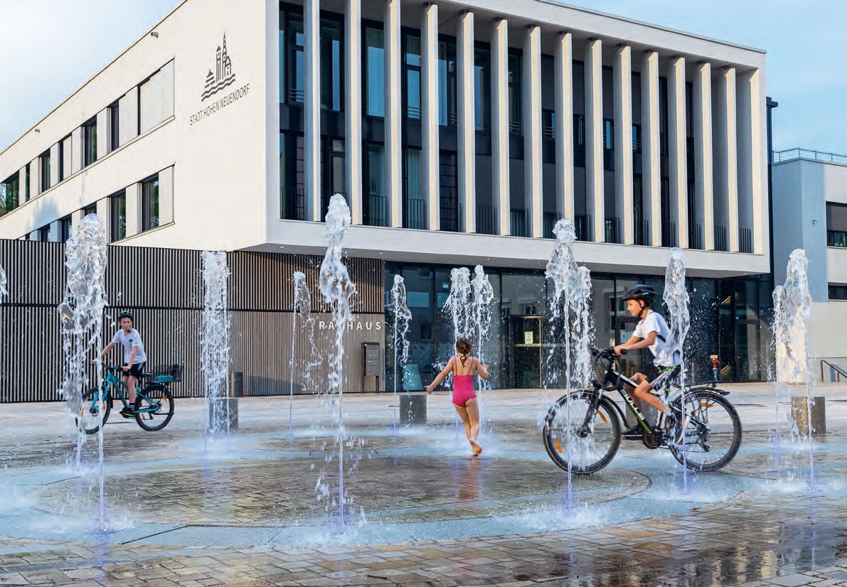 Errichtung des Wasserspiels am Rathaus in Hohen Neuendorf – Foto 5